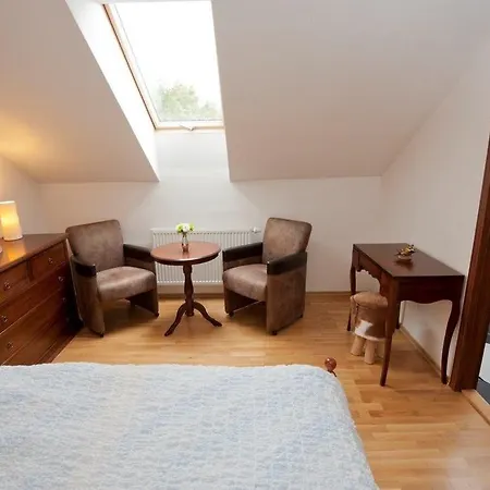 Bed & Breakfast Vinica 3*