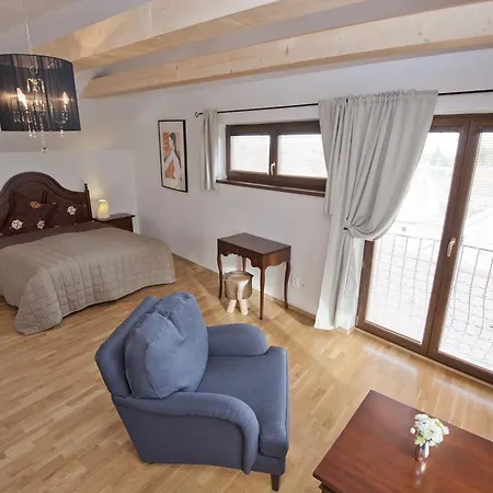 Bed & Breakfast Vinica Limbach